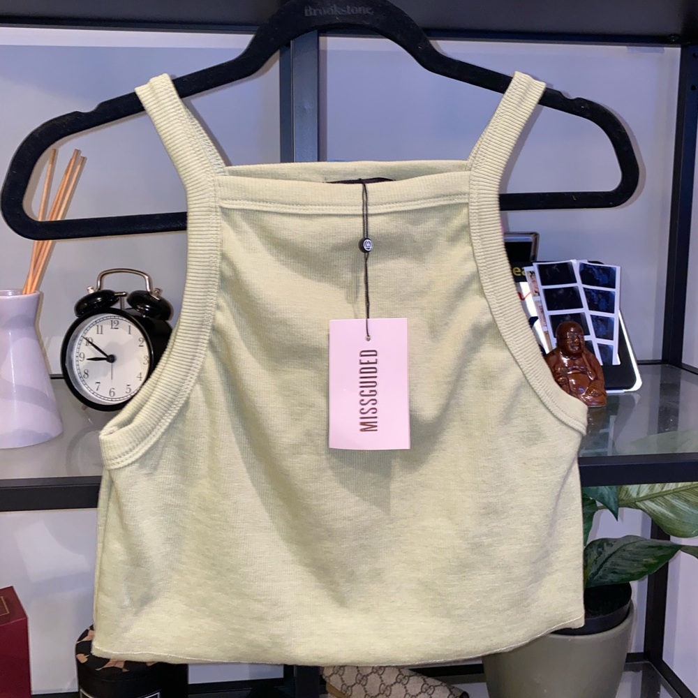 MISSGUIDED Racer Neck Crop Top - Picture 3 of 6